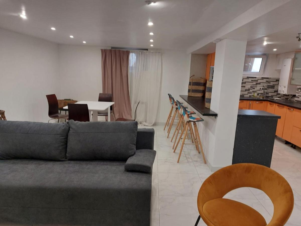 Happy Land Holliday Residential Hotell Épinay-sur-Seine Exteriör bild