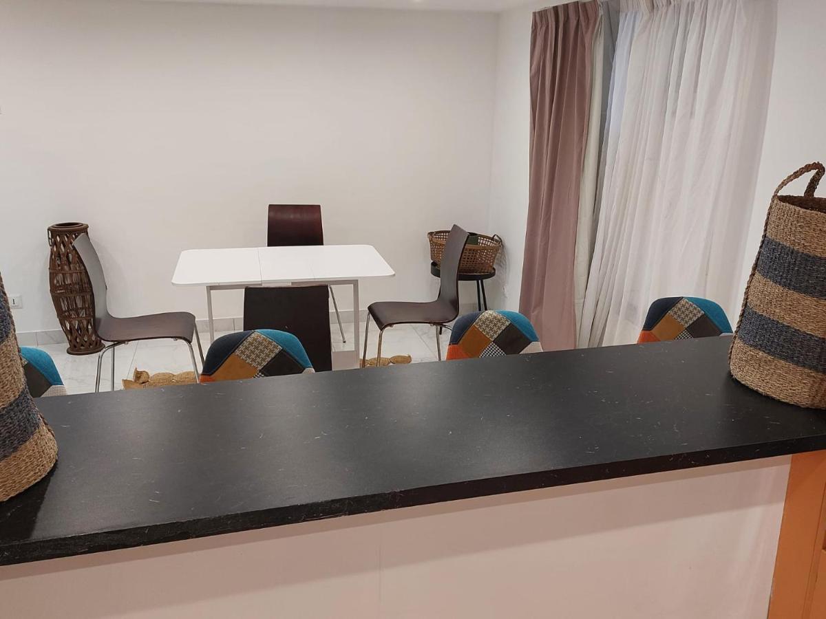 Happy Land Holliday Residential Hotell Épinay-sur-Seine Exteriör bild